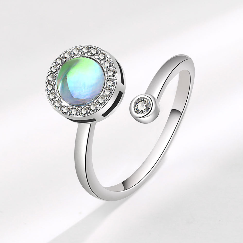 Elegant Spin Ring for Chic Women